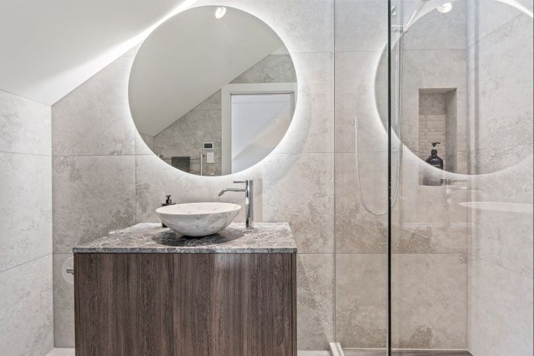 Photo of property in 10 Ida Way, Omaha, 0986