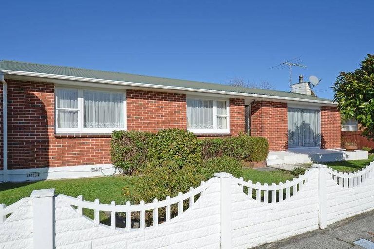 Photo of property in 2a Gower Street, Silverstream, Upper Hutt, 5019