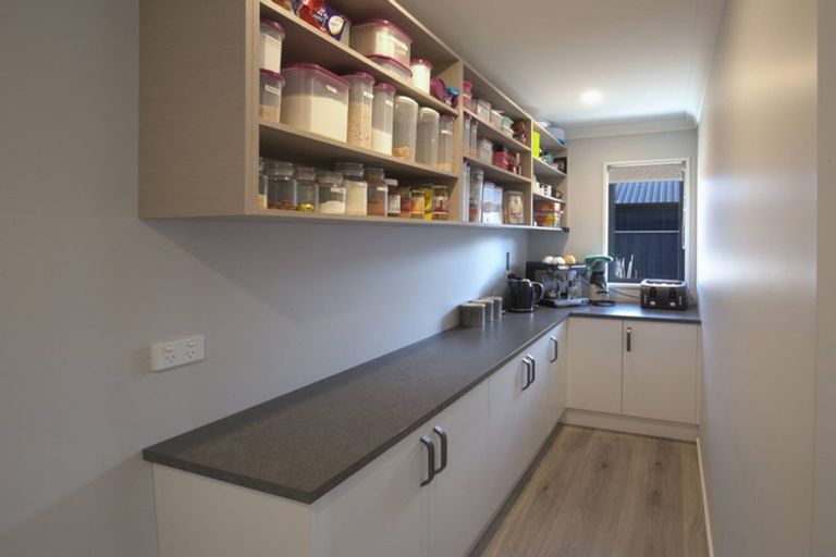 Photo of property in 8 Te Hurunui Drive, Pegasus, 7612