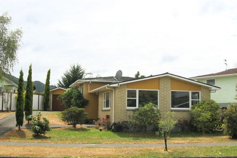 Photo of property in 25 Pasadena Crescent, Totara Park, Upper Hutt, 5018