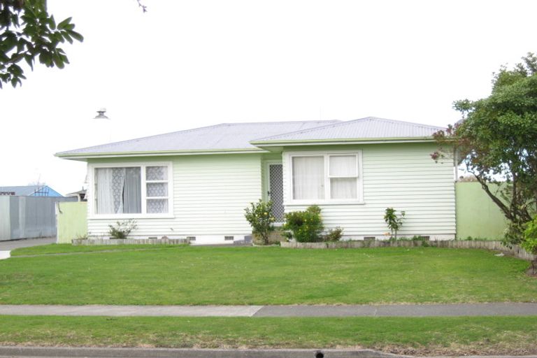 Photo of property in 18 Davidson Avenue, Pirimai, Napier, 4112