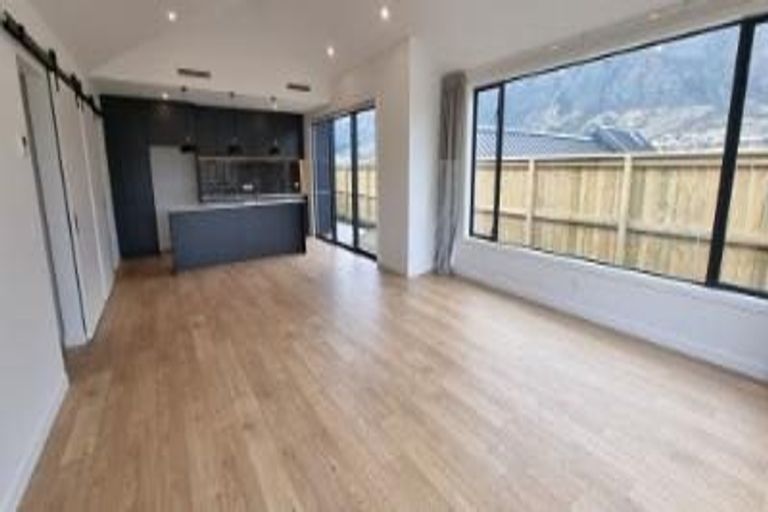 Photo of property in 3 Runholder Rise, Jacks Point, 9371