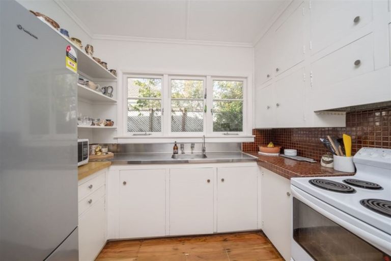 Photo of property in 59 Dixon Avenue, Hawera, 4610