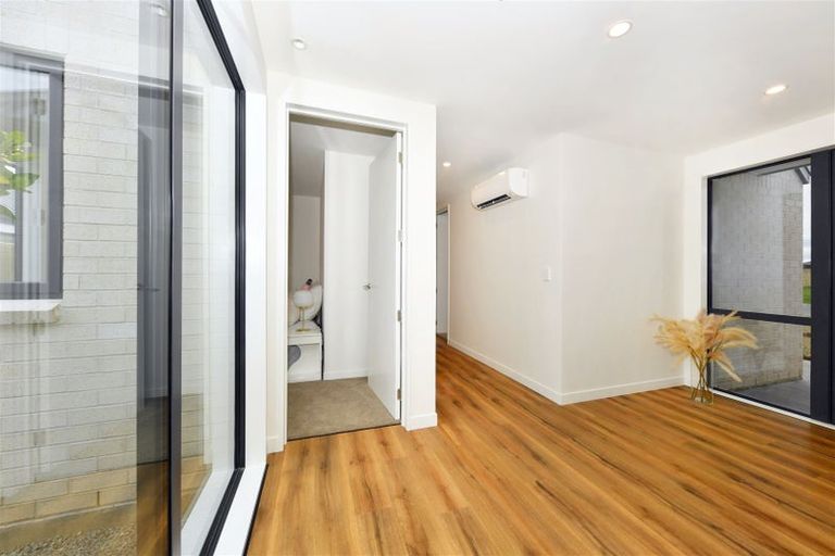 Photo of property in 24 Cork Street, Martinborough, 5711