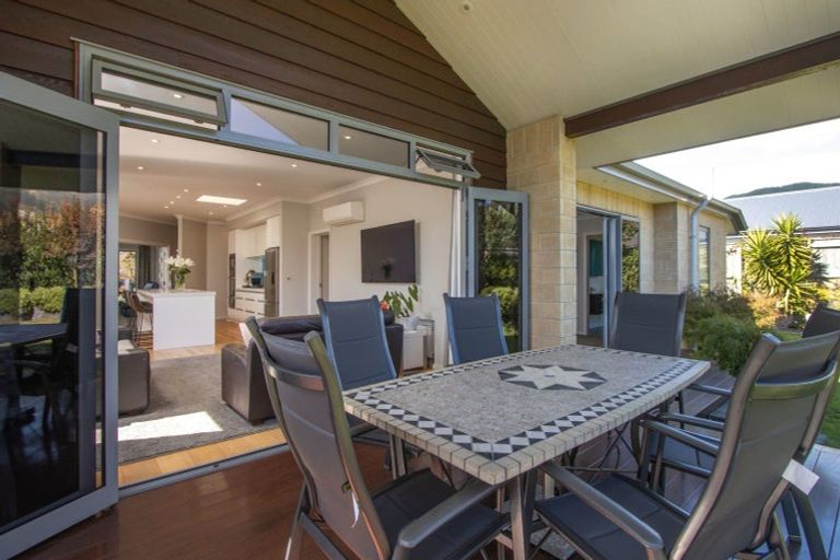 Photo of property in 6 John Sutton Place, Richmond, 7020