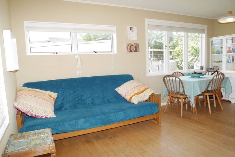 Photo of property in 80 Valley Road, Paraparaumu, 5032