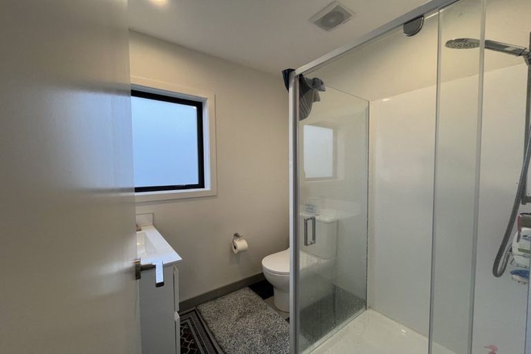 Photo of property in 12/1 Fruitvale Road, New Lynn, Auckland, 0600