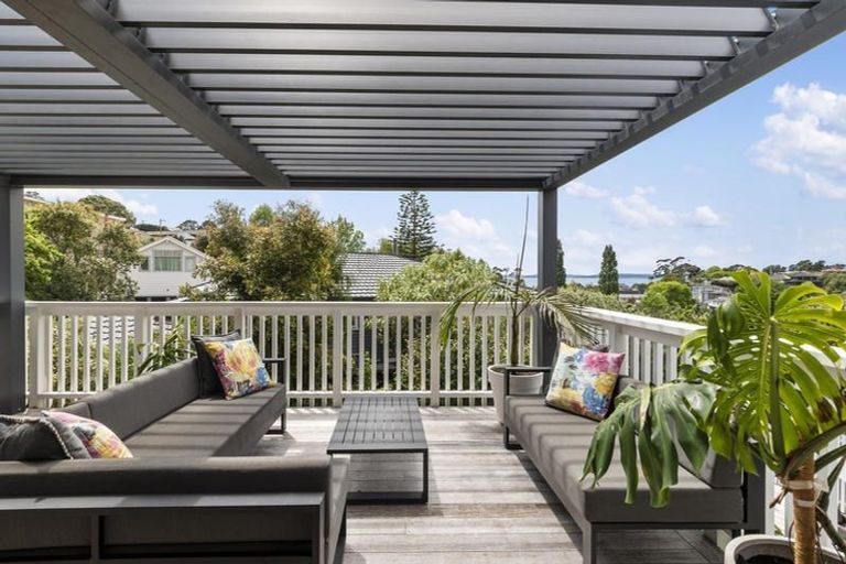 Photo of property in 42a Colmar Road, Mellons Bay, Auckland, 2014