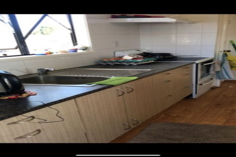 Photo of property in 8 Antalya Place, Manurewa, Auckland, 2102