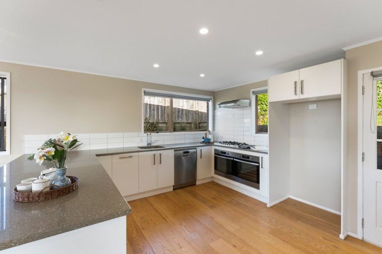 Photo of property in 137 Winara Avenue, Waikanae, 5036