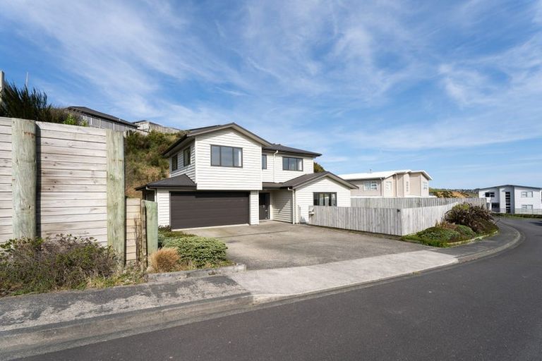 Photo of property in 36 Havana Rise, Grenada Village, Wellington, 6037