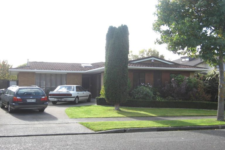 Photo of property in 28 Mcenroe Grove, Naenae, Lower Hutt, 5011