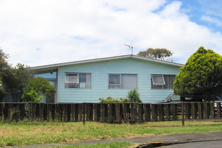 Photo of property in 6 Upwood Place, Mangere, Auckland, 2022