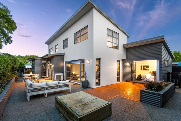 Photo of property in 15a Tomes Road, St Albans, Christchurch, 8052