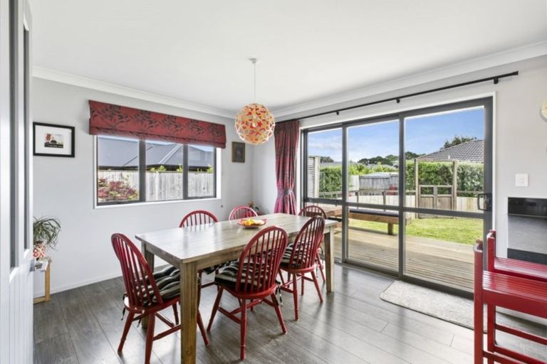 Photo of property in 3 Margaret Place, Waiuku, 2123