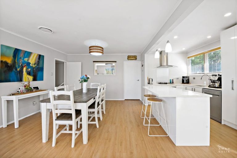 Photo of property in 186 Old Titirangi Road, Titirangi, Auckland, 0604