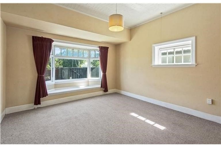 Photo of property in 120 Lincoln Road, Addington, Christchurch, 8024