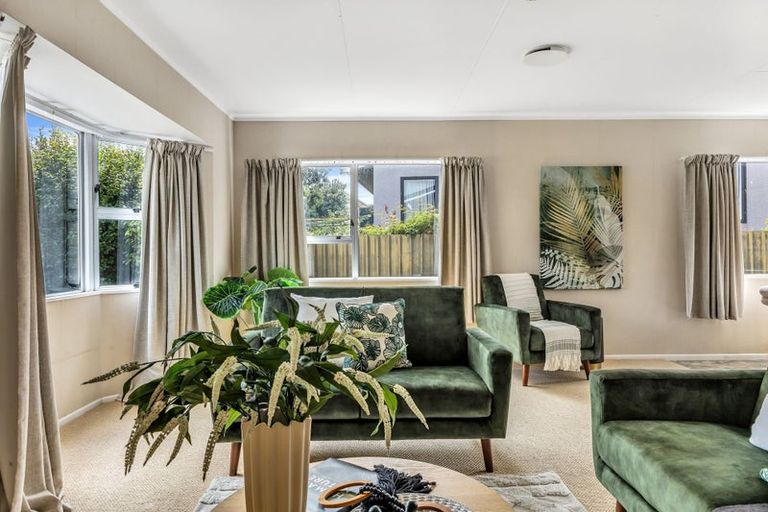 Photo of property in 5 Avon Place, Springvale, Whanganui, 4501