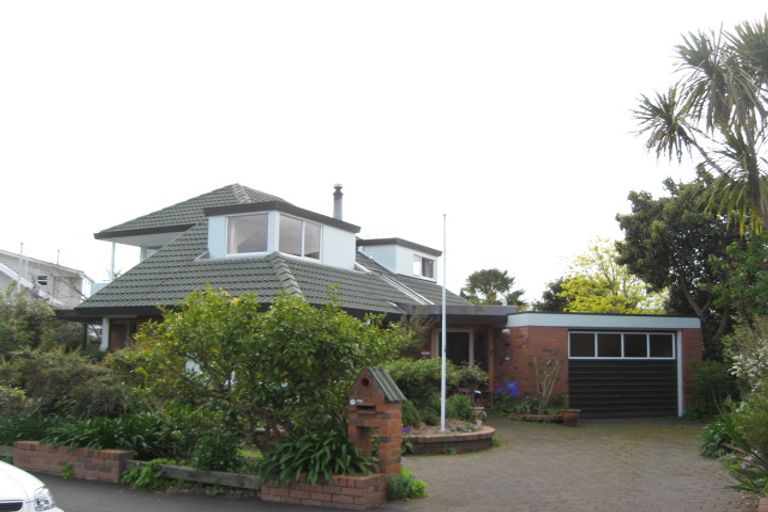 Photo of property in 1 Shakespeare Walk, The Wood, Nelson, 7010