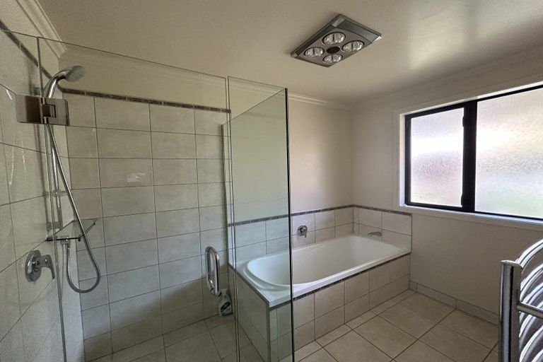 Photo of property in 33 Meadowstone Drive, Wanaka, 9305