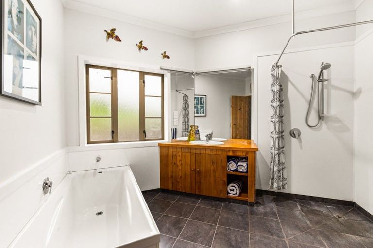 Photo of property in The Woolshed, 15c Omarunui Road, Waiohiki, Napier, 4183