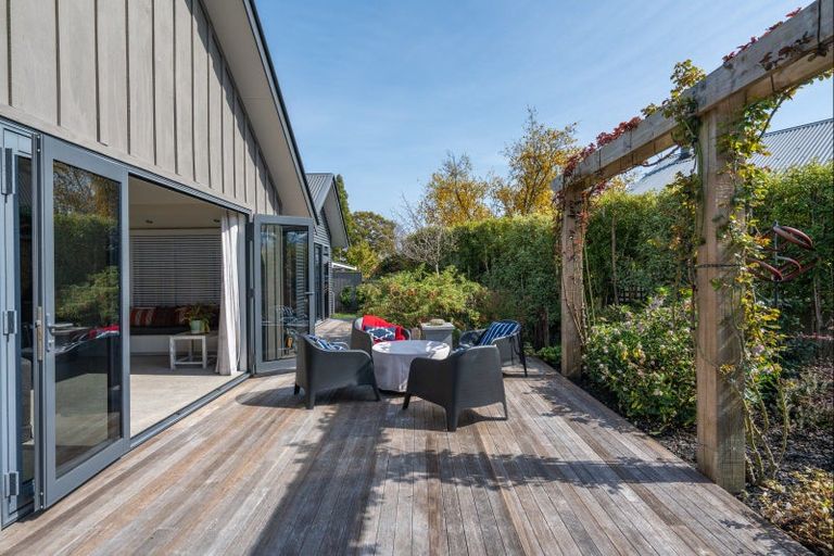 Photo of property in 7 Haines Grove, Rainbow Point, Taupo, 3330