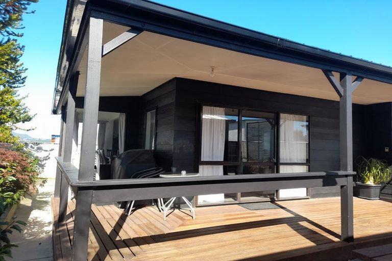 Photo of property in 105 Acacia Bay Road, Nukuhau, Taupo, 3330