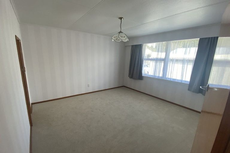 Photo of property in 36 Mount Edgcumbe Street, New Plymouth, 4310