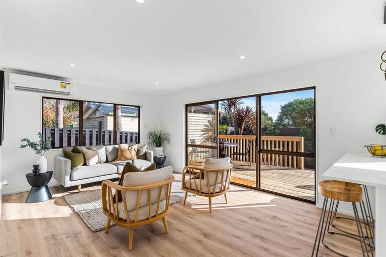 Photo of property in 5 Raddock Place, Farm Cove, Auckland, 2012