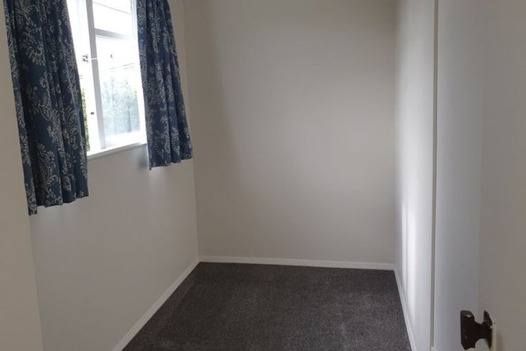 Photo of property in 34-40 Cheshire Street, Cannons Creek, Porirua, 5024