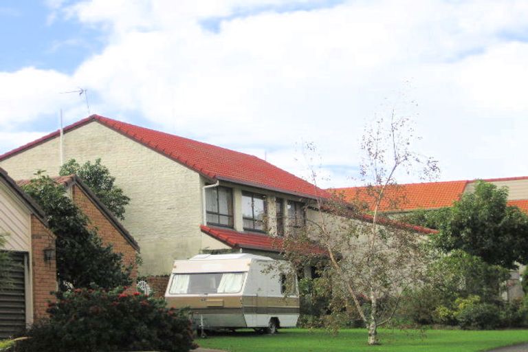 Photo of property in 13 Antilla Place, Half Moon Bay, Auckland, 2012