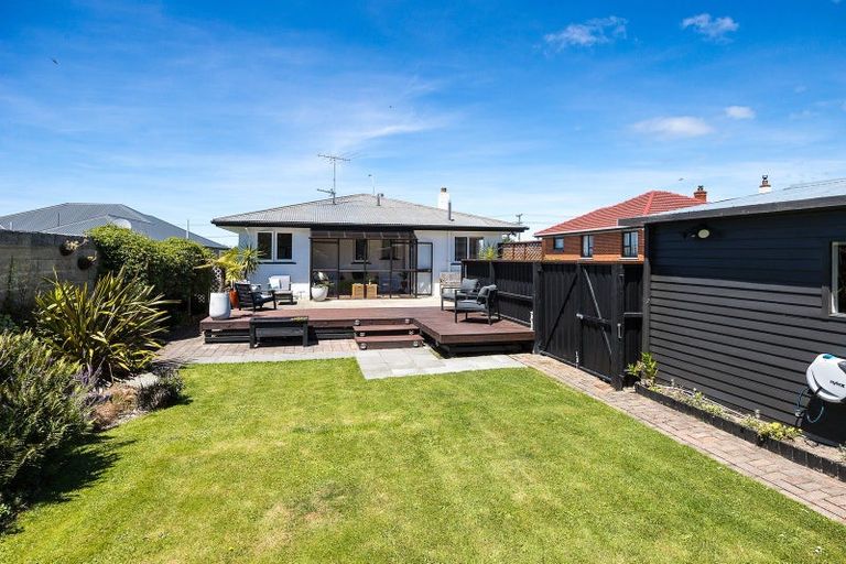 Photo of property in 98 Main Road, Fairfield, Dunedin, 9018