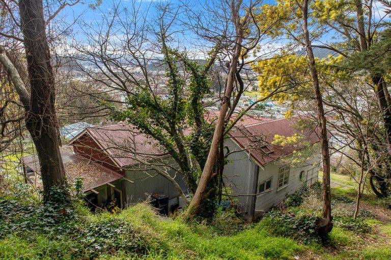 Photo of property in 32 Dorset Street, Picton, 7220