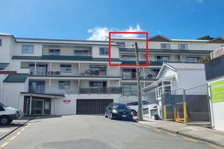 Photo of property in 8 Girton Terrace, Mount Cook, Wellington, 6021