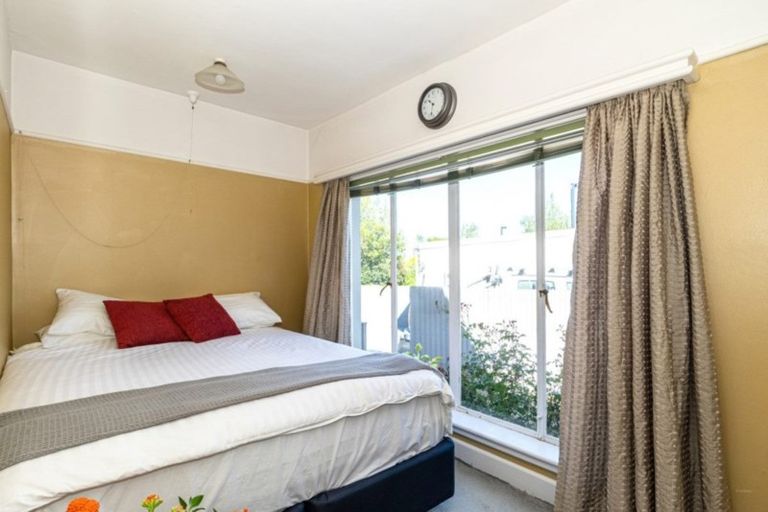 Photo of property in 1-12/48 The Bay Hill, Timaru, 7910