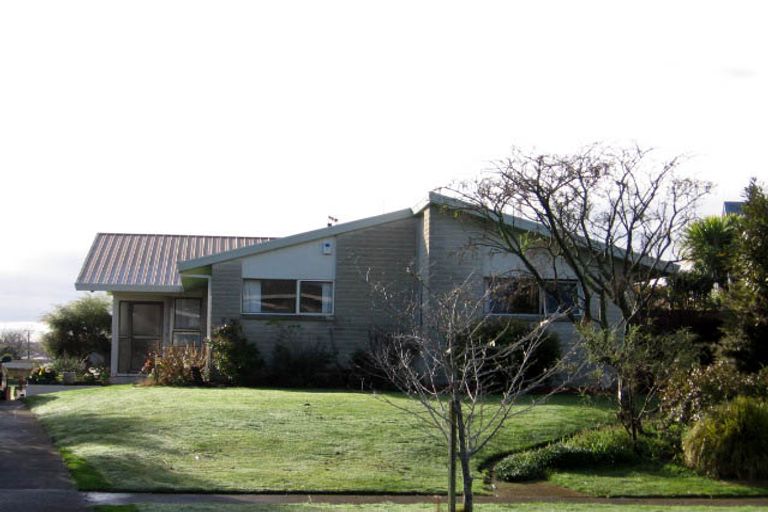 Photo of property in 8 Kentucky Way, Awapuni, Palmerston North, 4412
