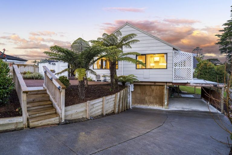Photo of property in 81 Spence Road, Henderson, Auckland, 0612