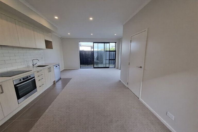 Photo of property in 24 Sacred Kingfisher Road, Hobsonville, Auckland, 0616