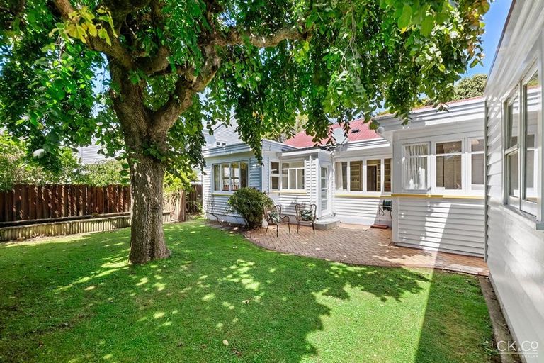 Photo of property in 7 Totara Crescent, Woburn, Lower Hutt, 5010