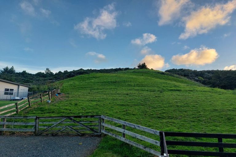 Photo of property in 327 Ahuroa Road, Puhoi, Warkworth, 0994