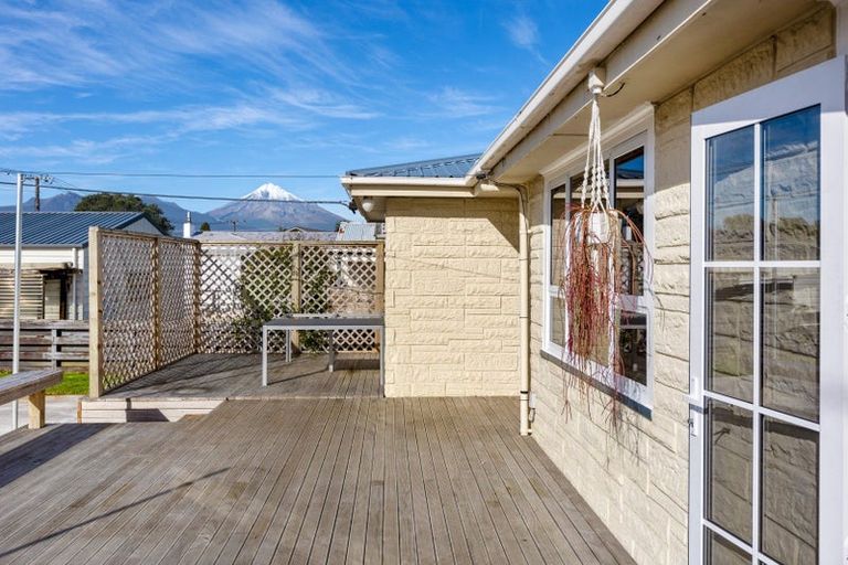 Photo of property in 16 Cumming Street, Okato, 4335