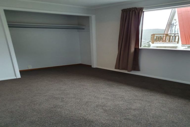 Photo of property in 113 Percy Dyett Drive, Karori, Wellington, 6012