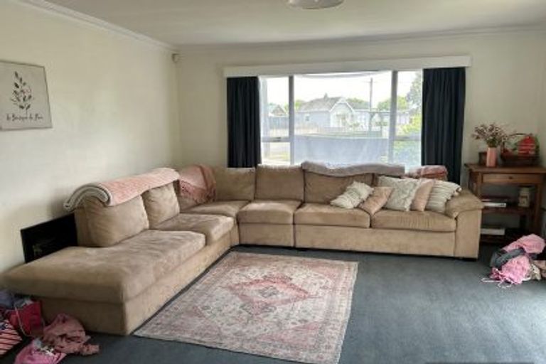 Photo of property in 158 Winchester Street, Levin, 5510