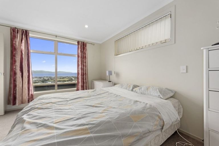 Photo of property in 11a Chestnut Grove, Maungaraki, Lower Hutt, 5010