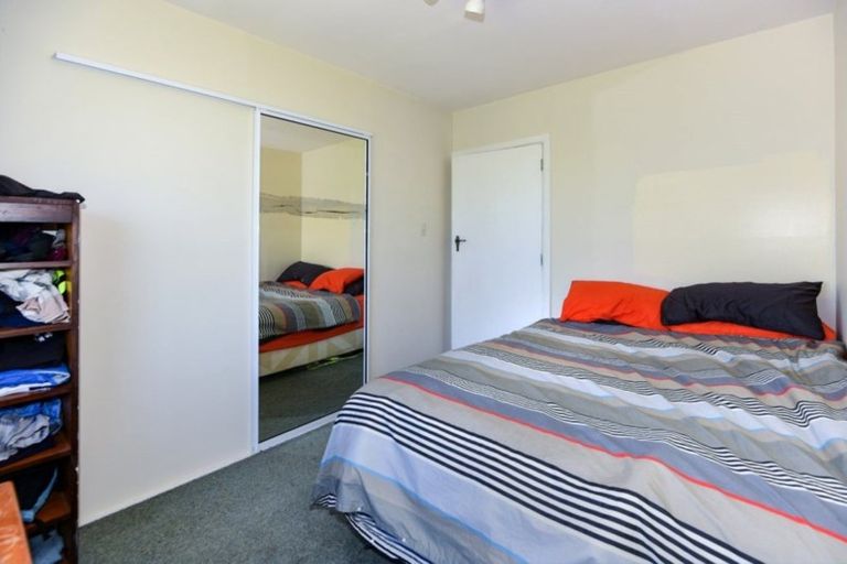 Photo of property in 64 Daniels Road, Redwood, Christchurch, 8051