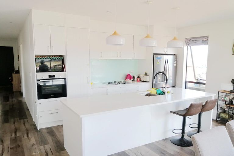 Photo of property in 5 Tararua Street, Massey, Auckland, 0614