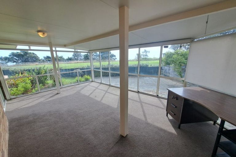 Photo of property in 2 Kawaroa Lane, New Plymouth, 4310