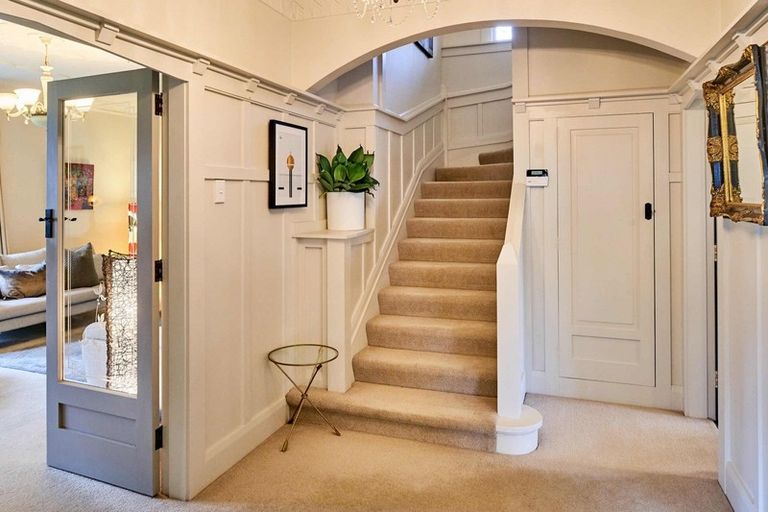 Photo of property in 10 Hinau Street, Woburn, Lower Hutt, 5010