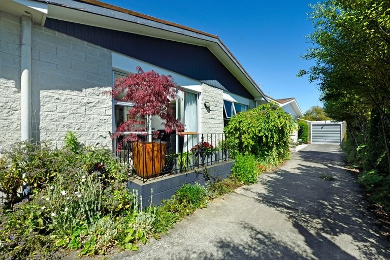 Photo of property in 2/68 Tasman Street, The Wood, Nelson, 7010