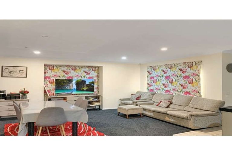 Photo of property in 4 Burnfield Way, Levin, 5510